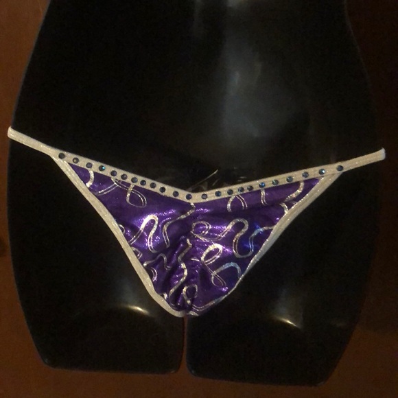 Competition suit - Picture 4 of 4